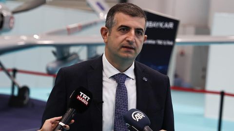 Халук Байрактар Халук Байрактар