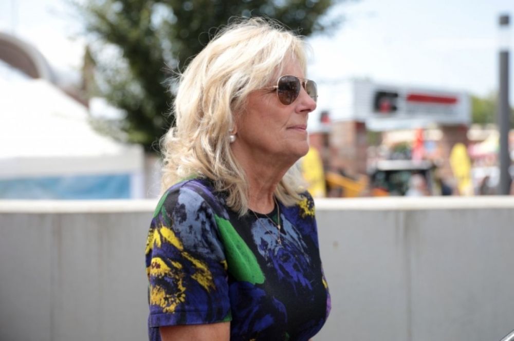 Первая леди США запланировала поездку в Румынию и Словакию