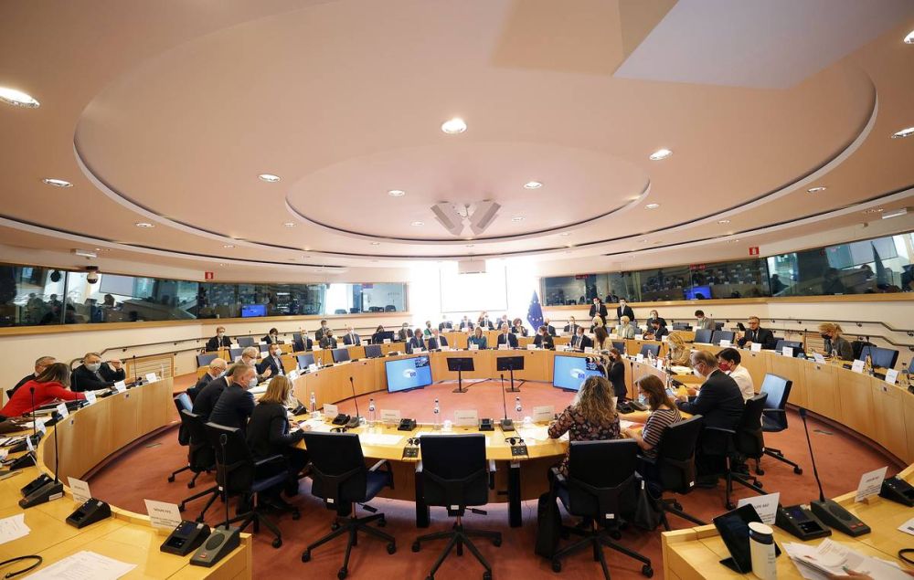 Подготовка шестого пакета санкций ЕС и ответные меры РФ. События вокруг Украины за два дня