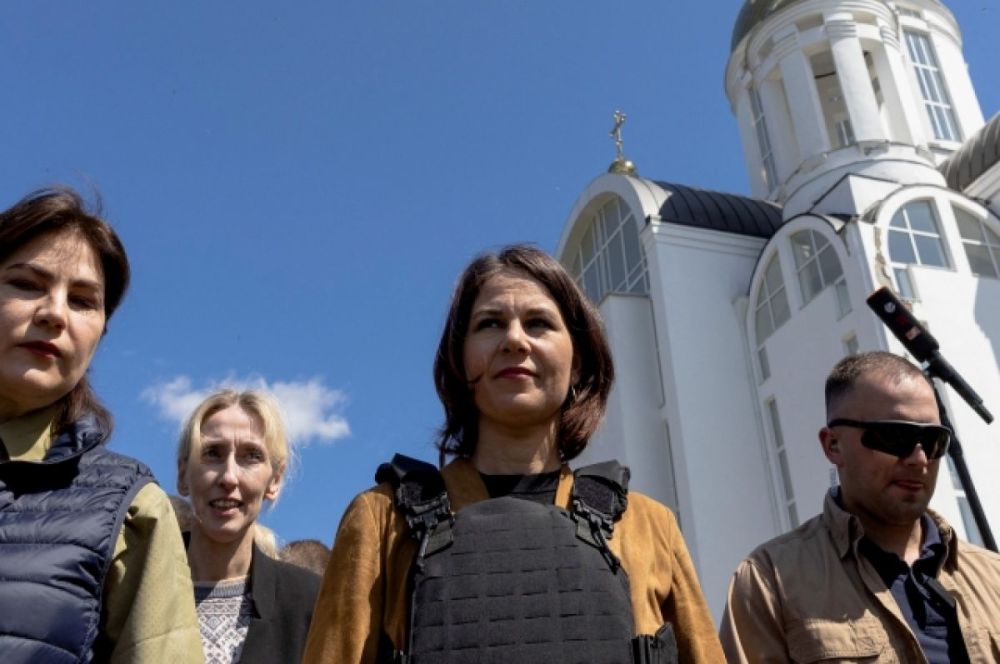 Глава МИД Германии Бербок прибыла на Украину