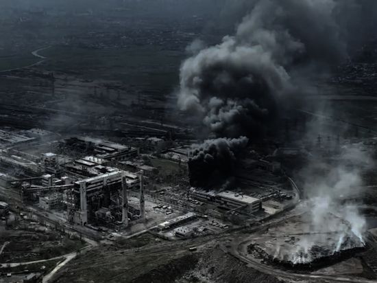 Украина заявила о переговорах с Россией по выводу военных с "Азовстали"