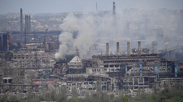 Запрет на обмен разведданными, пропажа оружия из США, проблемы с «Азовом». Хроника событий на Украине на утро 12 мая