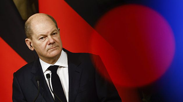 «Не хочет победы Украины». Канцлер Германии Шольц пытается балансировать между Киевом и Москвой