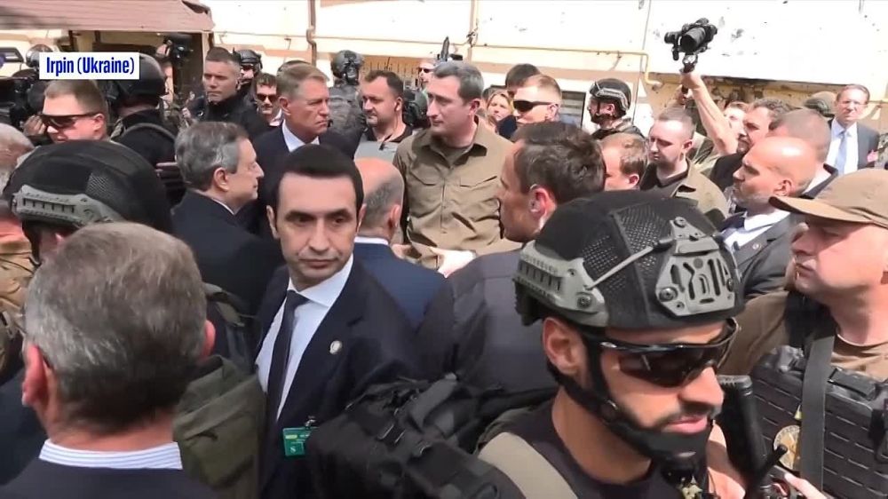 Делегация из Франции, Италии и Германии, прибывшая сегодня утром в Киев, находится в Ирпени