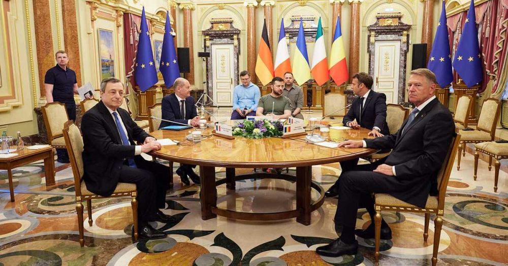 Песков прокомментировал визит в Киев Шольца, Макрона и Драги