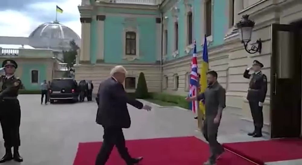 «Сейчас крайне необходимо создать армию, способную сражаться вместе с нашими союзниками и победить Россию в бою»