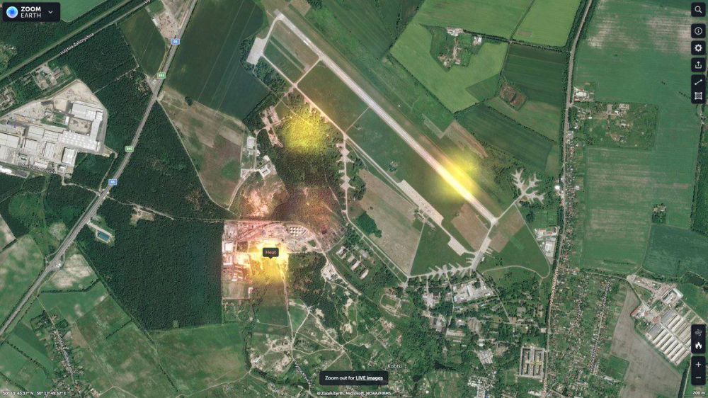 По Украине ходят слухи, что самолеты и вертолеты ВВС Украины на авиабазе Васильков под Киевом получили окраску «под ВКС России»