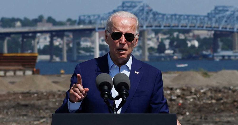 В США Байдена уличили в попытке развязать ядерную войну из-за Украины