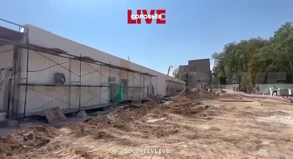 В Ирпене поляки построили модульные домики (фото 1,2)