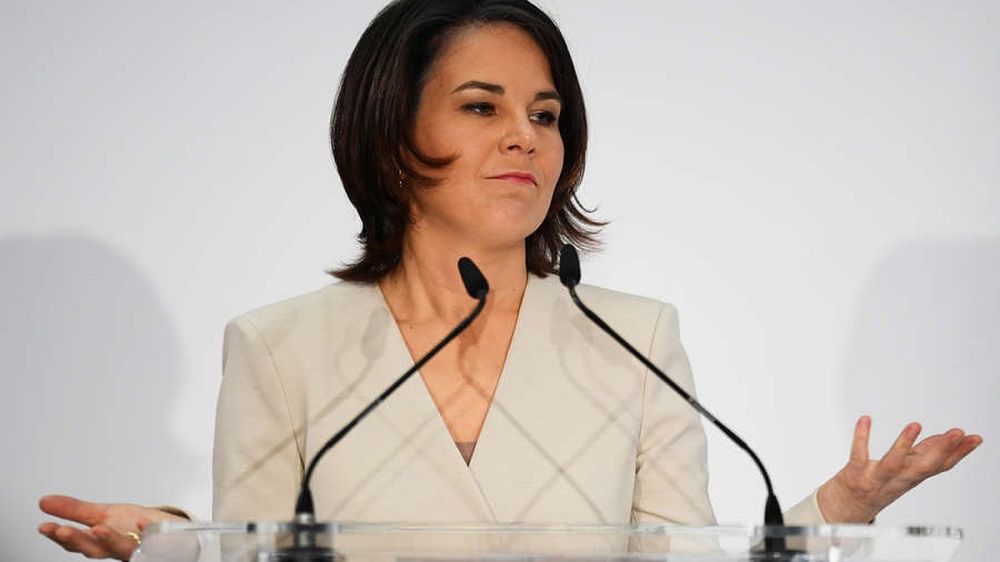 Читатели Welt возмутились визитом главы МИД ФРГ Бербок в Киев