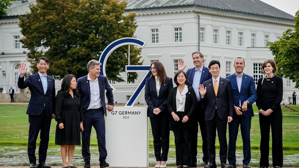 �������� �������� ����� G7 �������� ��������� �������������� �������