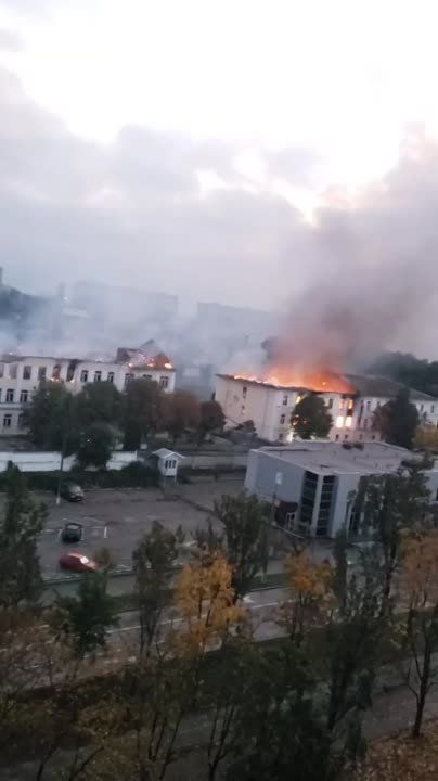 Глава киевской областной администрации заявил, что дроны-камикадзе нанесли удар по городу Белая Церковь под Киевом