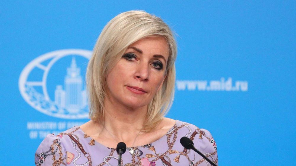 Дипломат от слова портфель: Захарова оценила признания Кулебы