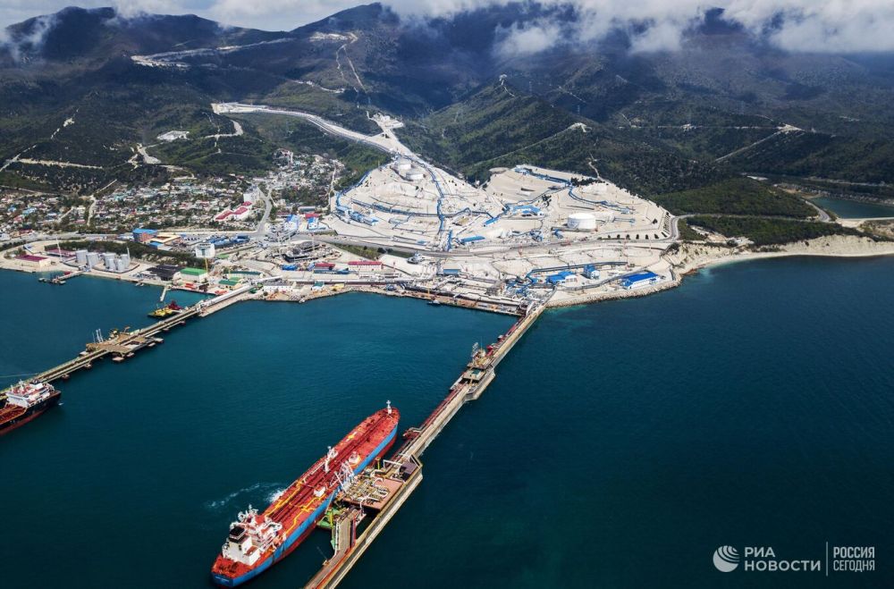 Киев разозлился на страховщиков судовладельцев за ведение дел с россиянами