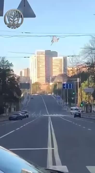 Глеб Эрвье: Символ Чемпионата мира по футболу 2022 в Катаре, ударный беспилотник «Герань», поражает объект инфраструктуры в Киеве