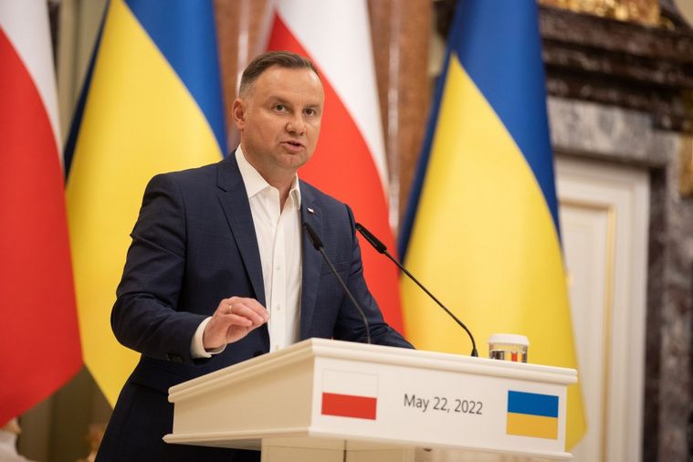 ������ ��������� ������� � �������� ��������� ��������