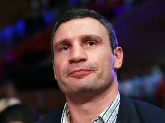 Кличко заявил о тяжелой ситуации с электричеством в трех районах Киева