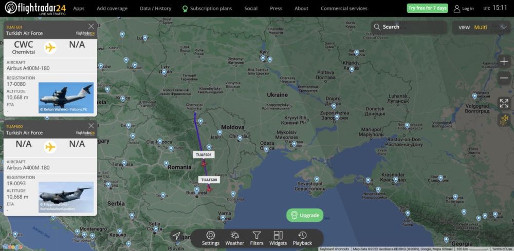 Тем временем, Украину покидают два турецких военно-транспортных самолета А400М, простоявшие в аэропорту Борисполя с февраля этого года