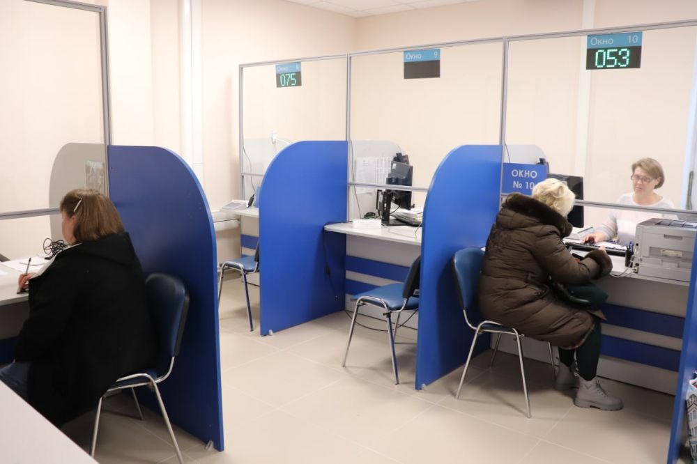 В Ялте в новом здании начал работать единый офис клиентской службы Соцфонда РФ