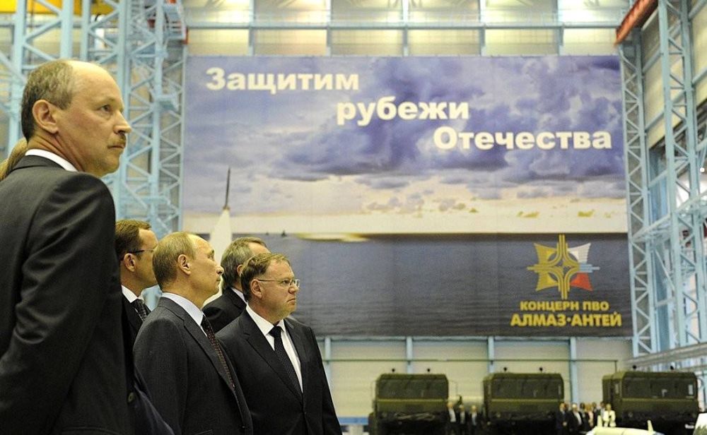 Путин завтра посетит в Санкт-Петербурге Обуховский завод, на котором изготавливают системы противовоздушной обороны С-400