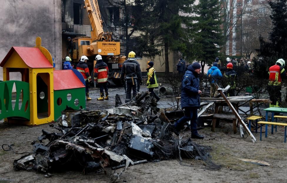 Крушение вертолета под Киевом и начало работы Сбера в Крыму. Главные события 18 января