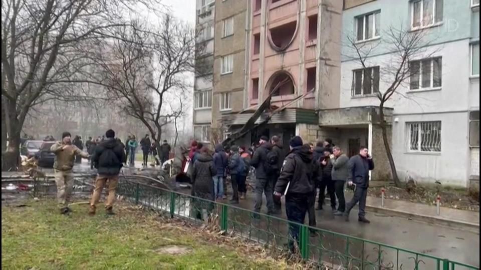 Под Киевом произошло крушение вертолета рядом с детским садом