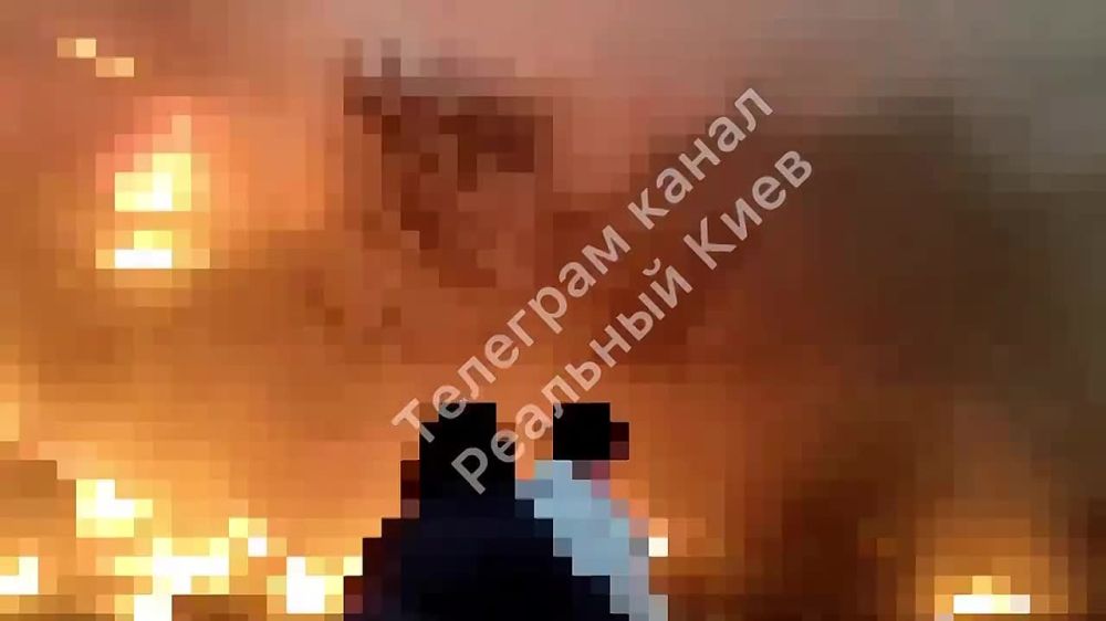 В Броварах под Киевом упал вертолет на здание детского сада