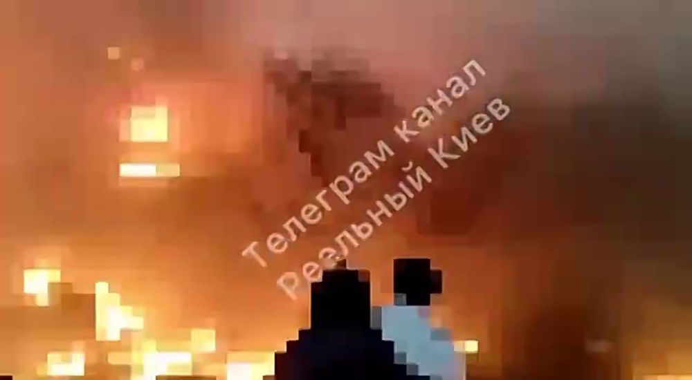 Новые кадры с места крушения вертолета в Броварах