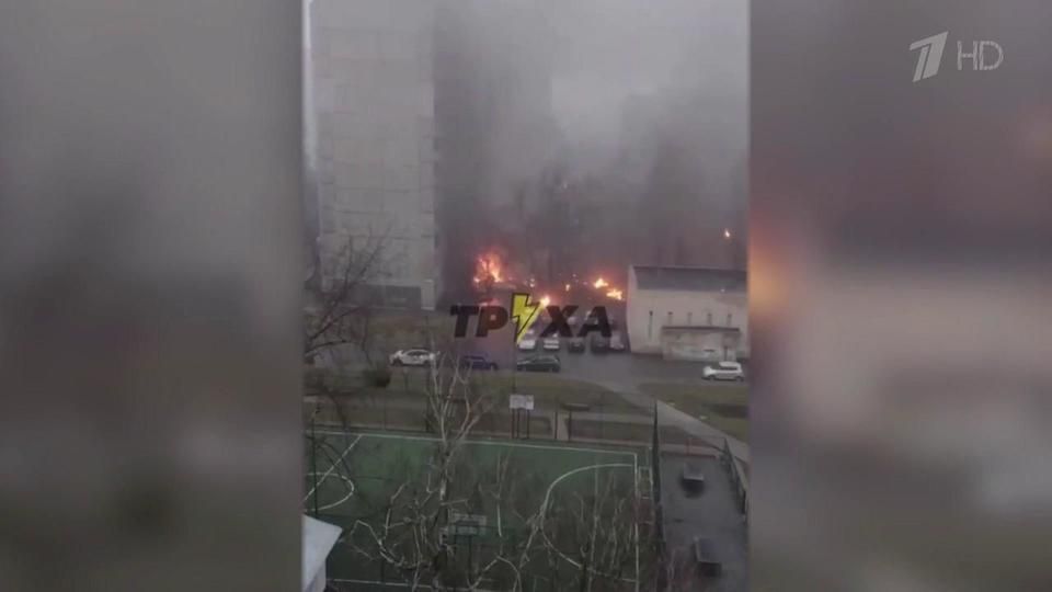 В Киевской области выясняют обстоятельства крушения вертолета Госслужбы по чрезвычайным ситуациям Украины