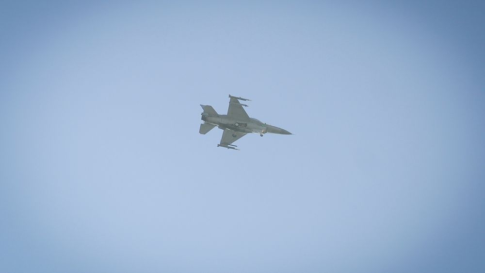 ������ �� ��� ����� �������� ���� ����� �� ������������ F-16 ��� �������