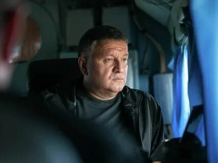 Экс-глава МВД Украины Аваков заявил, что у него проводят обыск по делу о крушении вертолета в Броварах