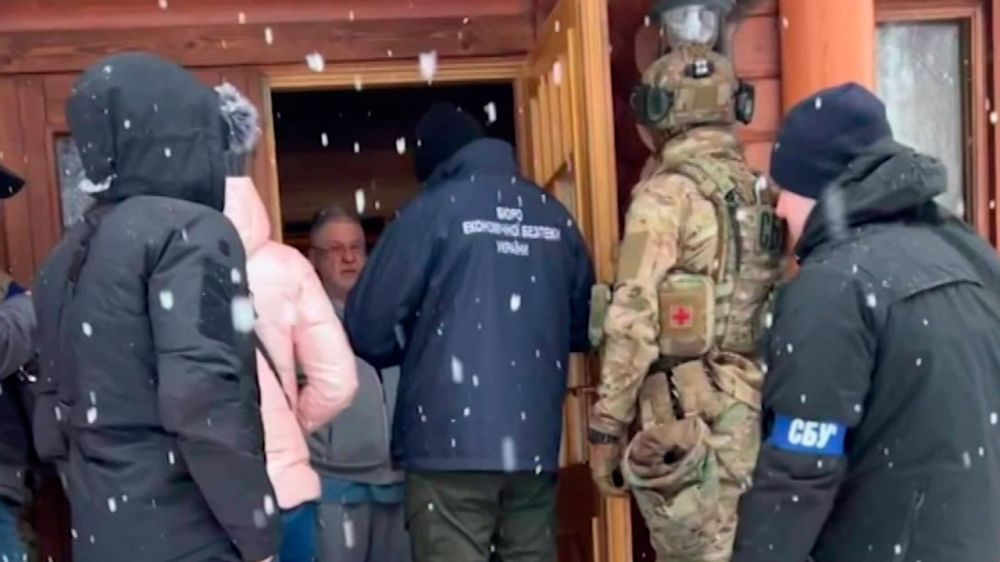 На Украине подозревают ряд чиновников в хищении в особо крупном размере