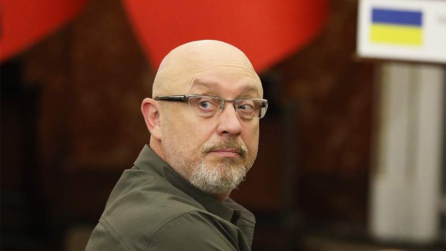 Экс-депутат рады заявил о скорой отставке главы минобороны Украины