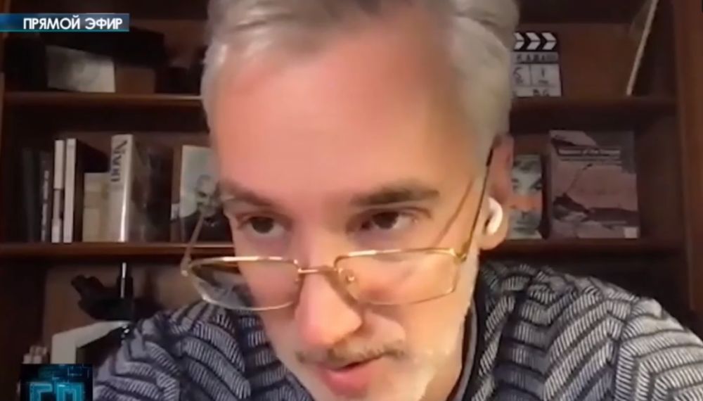 Продюсер Лопатёнок считает, что Запад потребляет собственную пропаганду, которую создали с помощью Зеленского