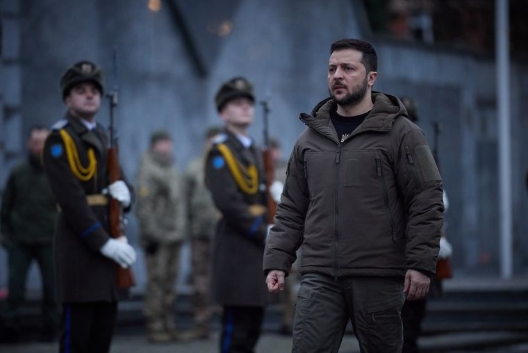 Политолог Марков: Зеленский готов пожертвовать десятками тысяч солдат ради выгоды