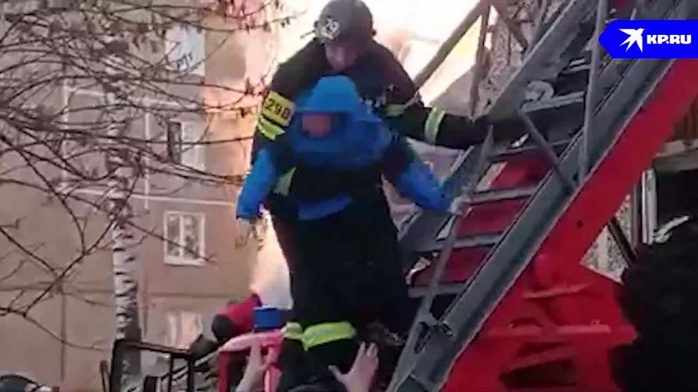 «Все рухнуло, осталась лишь наша кровать»: Мать 3-летнего мальчика в Ефремове рассказала о чудесном спасении при взрыве