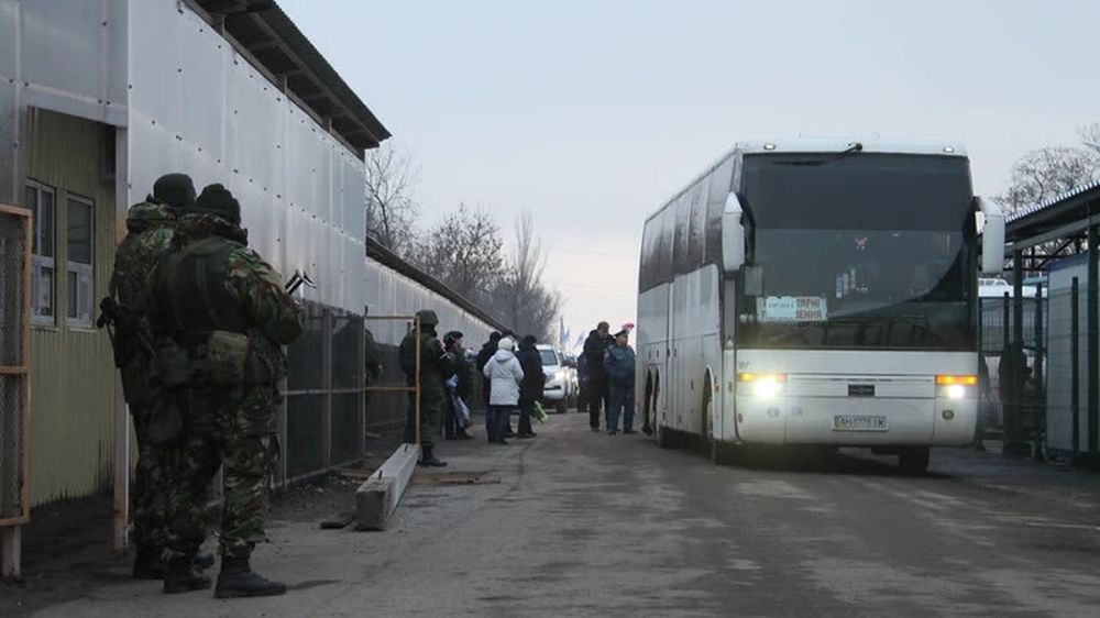 Домой возвращаются еще семь защитников ДНР, освобожденных из украинского плена