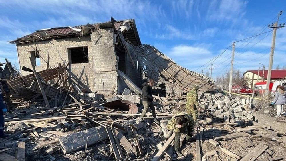 Обстрел Петровского района Донецка: из-под завалов частного дома достали одного погибшего, продолжаются поиски еще одного человека