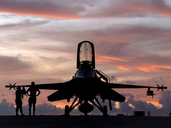 ��������� ������ ����� ������ ������ �������� ������������ F-16