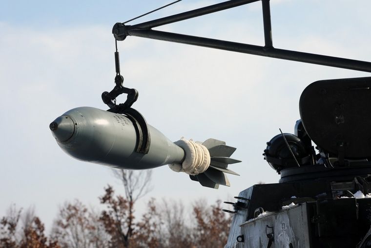 В Германии призвали опустошить все склады боеприпасов для Украины