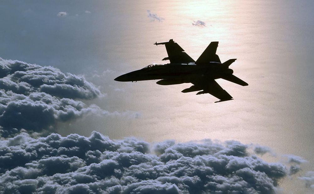 Финский премьер Санна Марин ни с кем не обсуждала свою идею передать Украине списанные истребители Hornet до того, как озвучила ее на встрече с украинским президентом Владимиром Зеленским