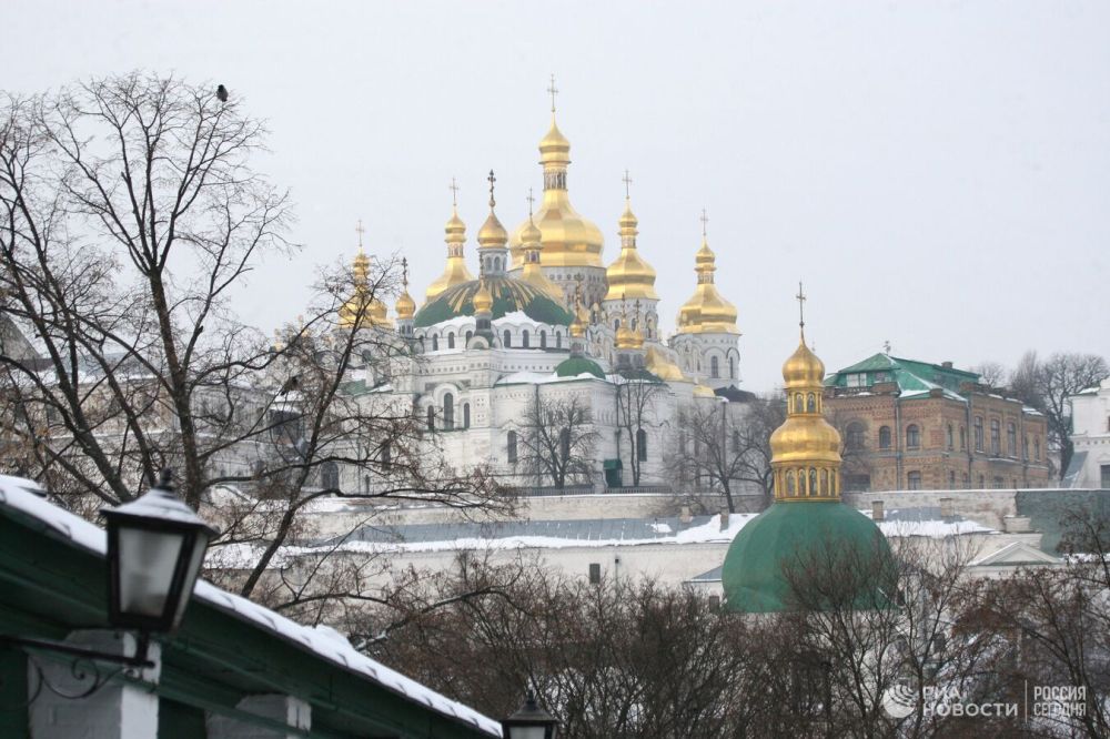 � ������� ����������������� ������� � �����-��������� ����� � �����