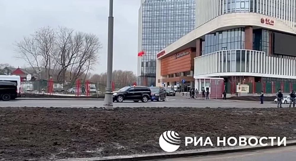 ������� ������� �� 12:00: