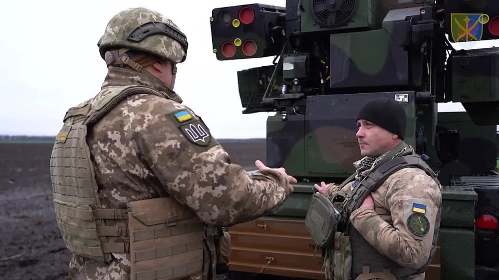 ����������� ������������ ��� ��� �������-��������� ������ ���� ������������� ������������ �������� �������� �������� AN/TWQ-1 Avenger � �������� Stinger