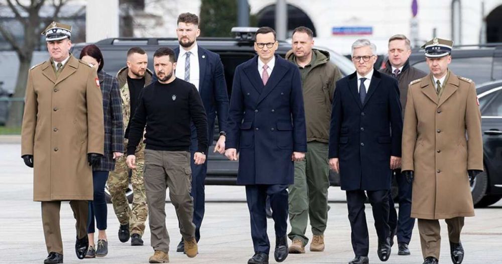 ������ ������� ��������� ���������� "�������" � "������� � ����������"