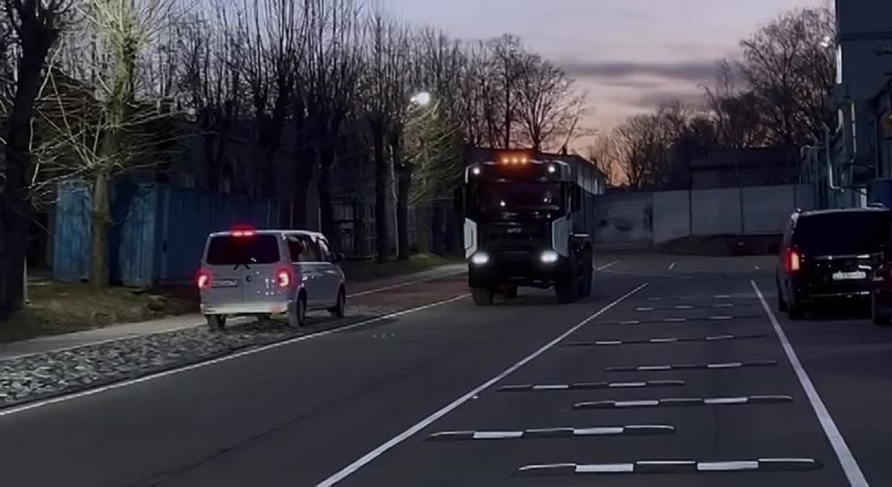 Как с пользой провести погожий апрельский вечер? Ну конечно протестировать новинку от Алмаз-Антея!