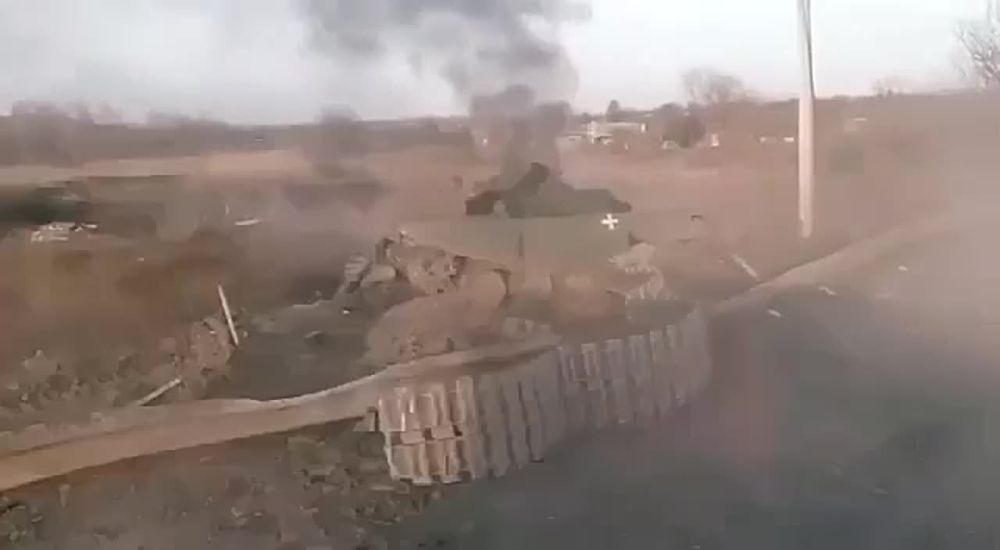 Евгений Поддубный: Горящий танк с КРЕСТОМ на борту на русской земле