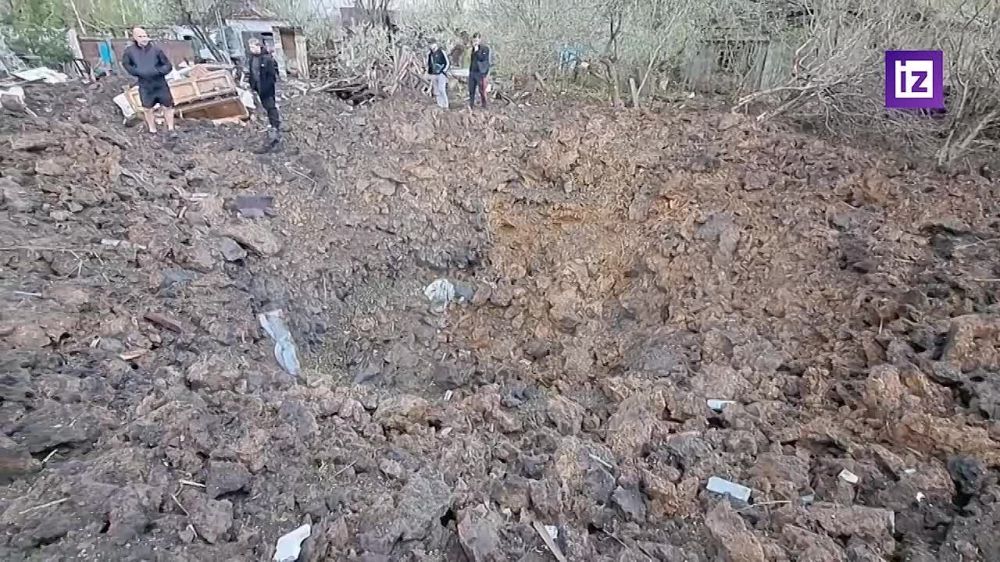 Один человек погиб, еще четверо пострадали при обстреле ВСУ Петровского района Донецка, сообщил мэр Алексей Кулемзин