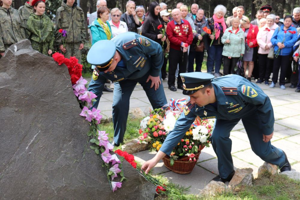 В Ялте почтили память героев, ликвидировавших последствия аварии на Чернобыльской АЭС