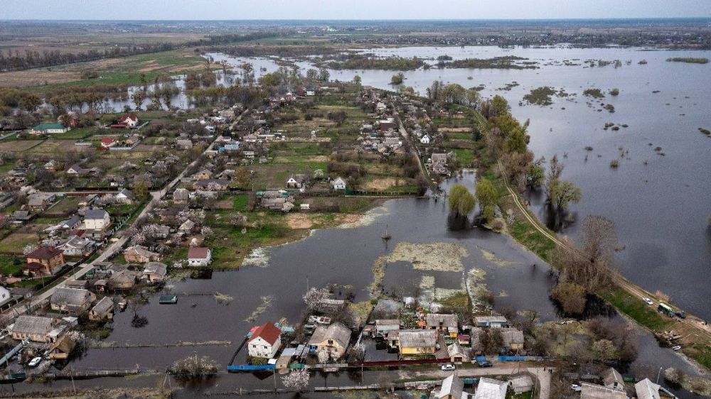 По сообщению Укргидрометцентра с 1 по 4 мая в Киевской области снова можно будет ожидать новое подтопление территорий